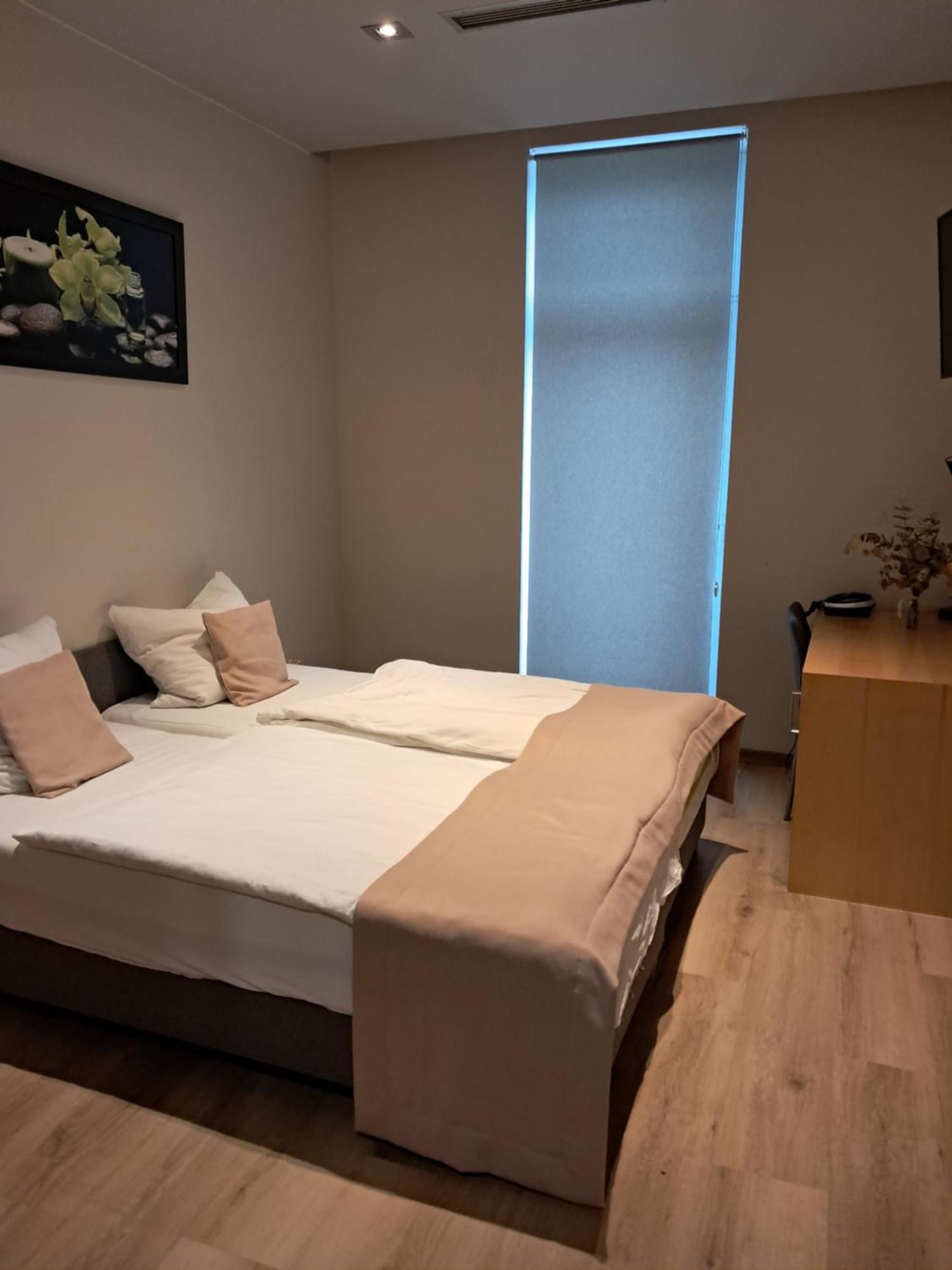 Hotel Kolna Krasków Eksteriør bilde