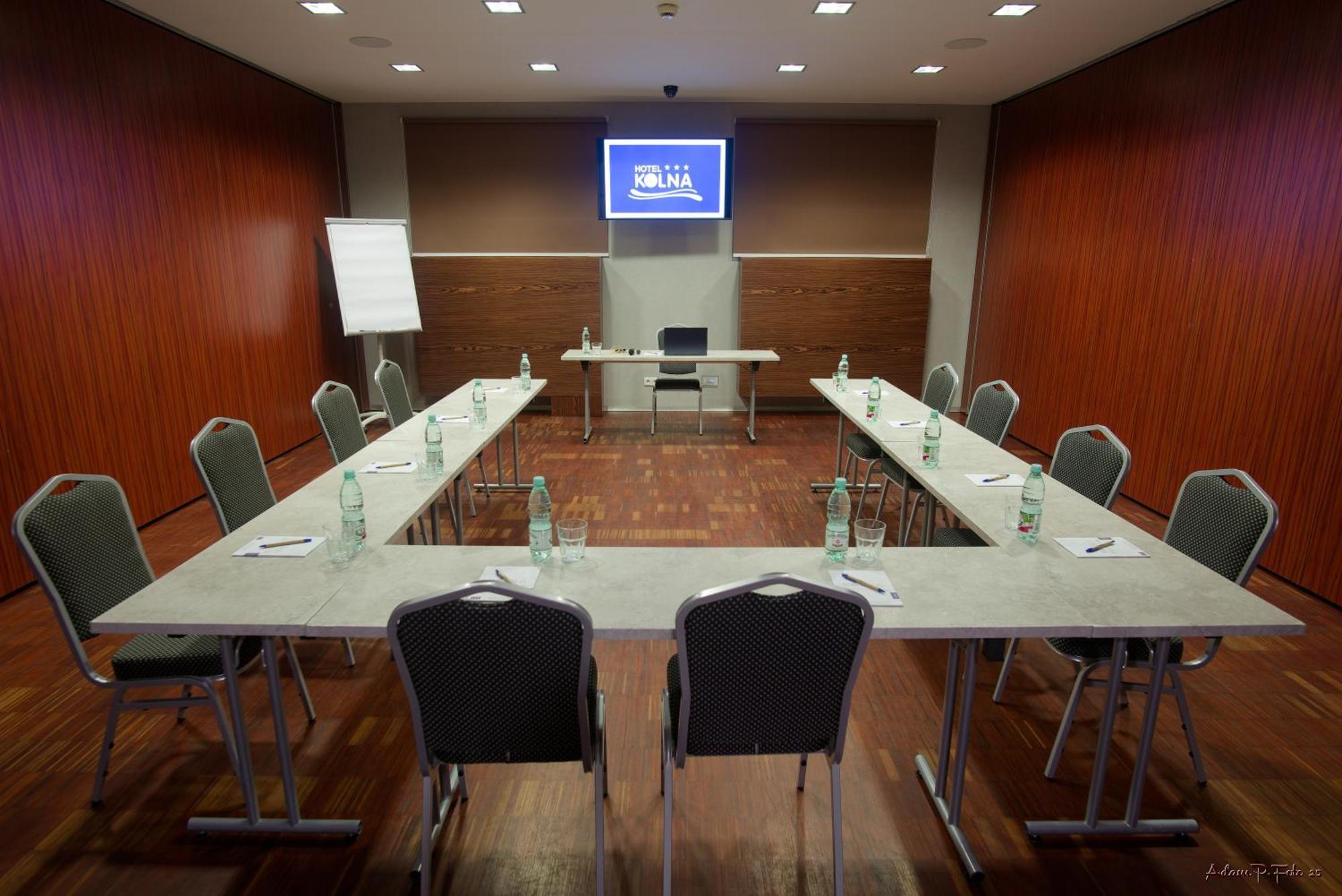 Hotel Kolna Krasków Eksteriør bilde
